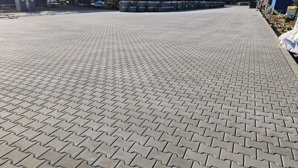 Układanie kostki brukowej